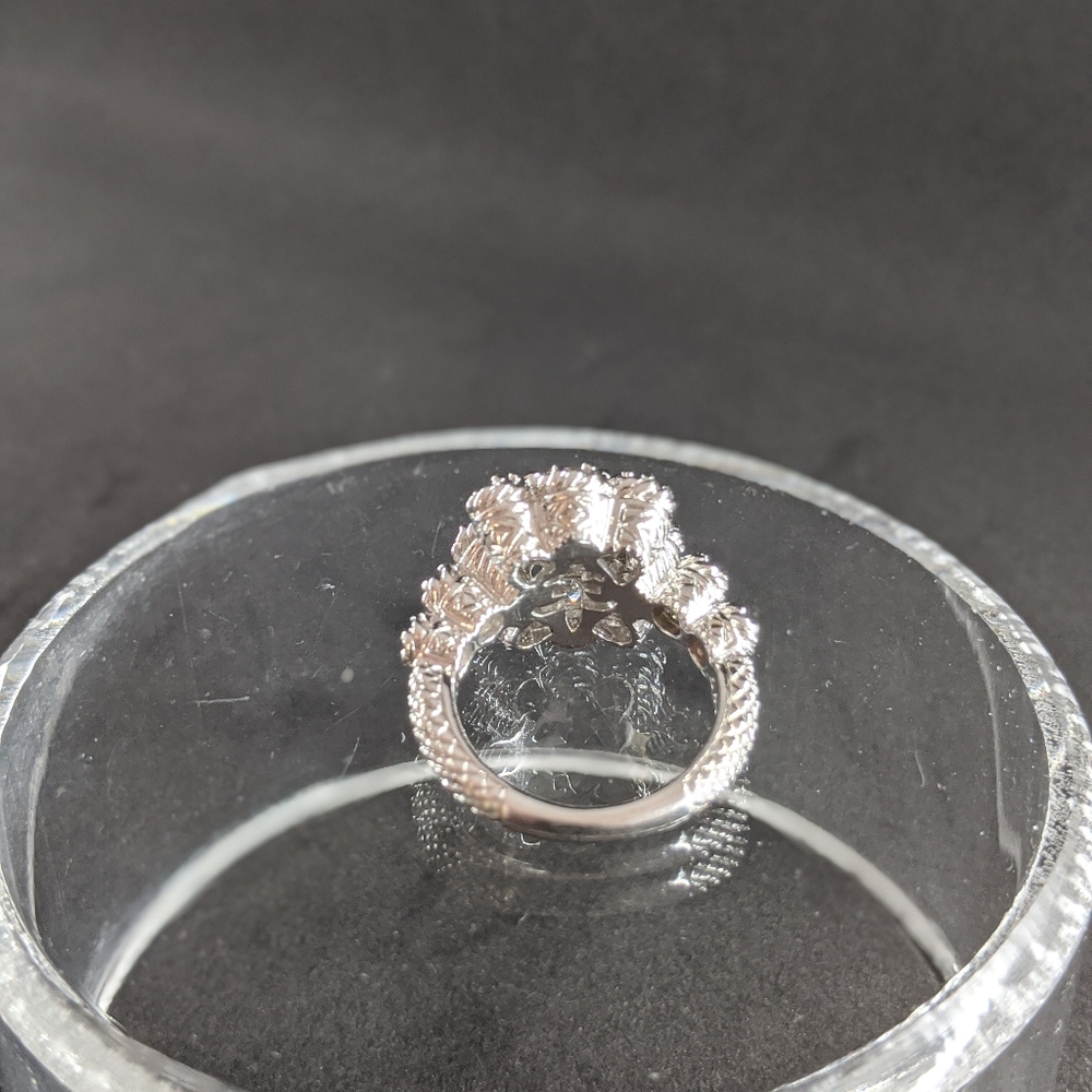 Judith Ripka Silver Floral Cluster Ring - Picture 6 of 12